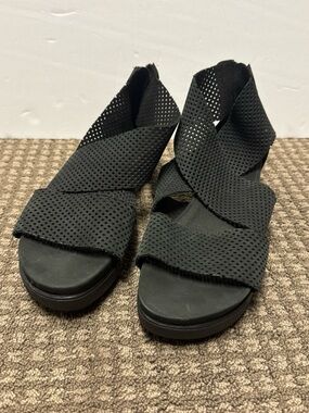 Eileen Fisher Women's Black Perforated Wrap Sandal - Comfortable Everyday sz9